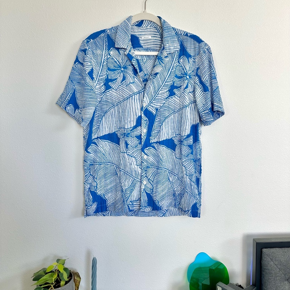 Blue Tropical Print Button-Up Shirt